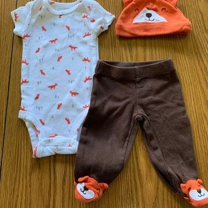 Carter’s Newborn Fox 3-piece set (EUC)